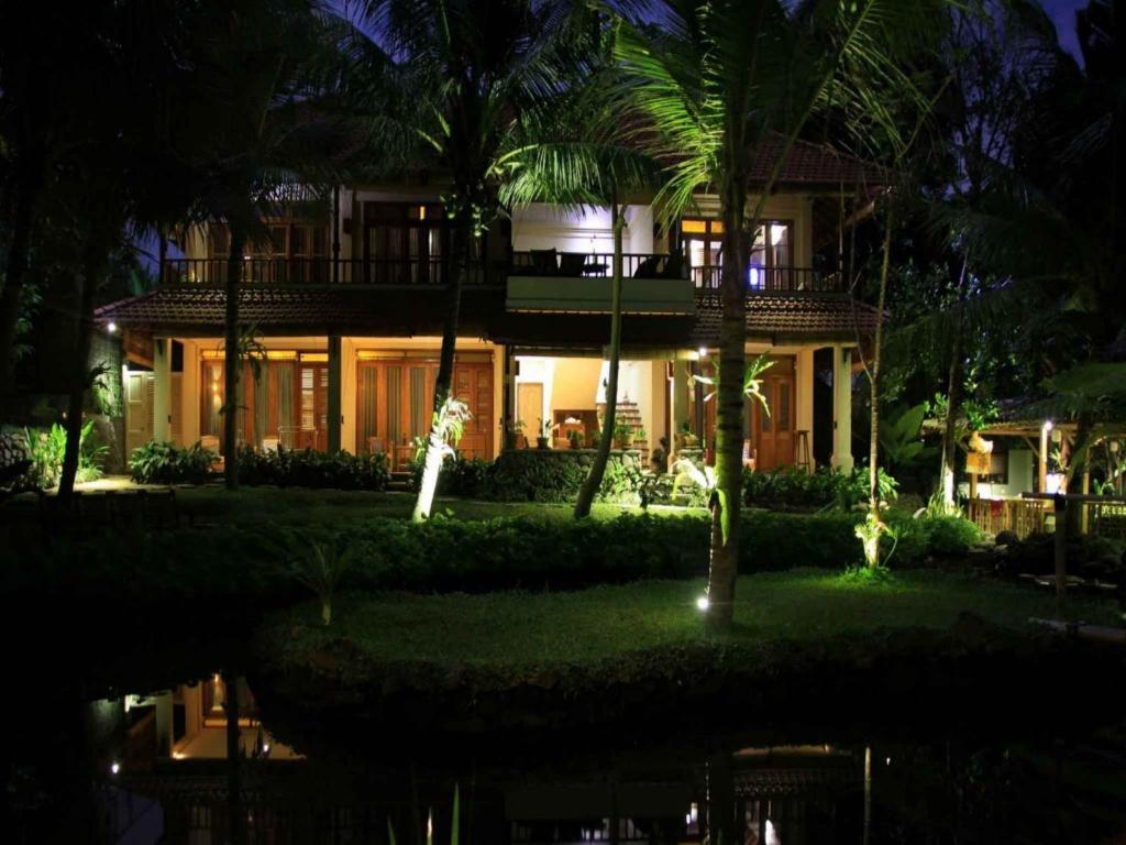 Omah Apik Hotel Ubud  Luaran gambar